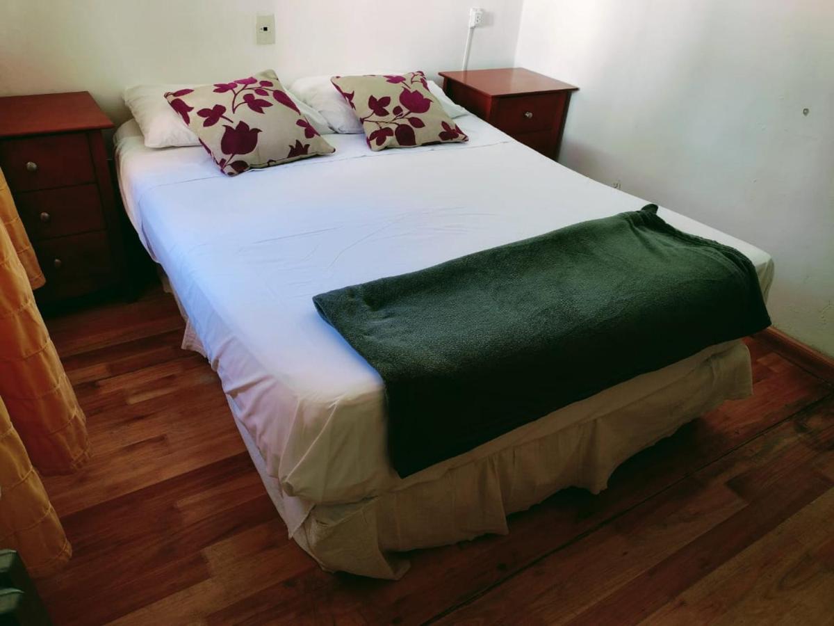 Pinto Terraza Hostel Esquel Exterior photo